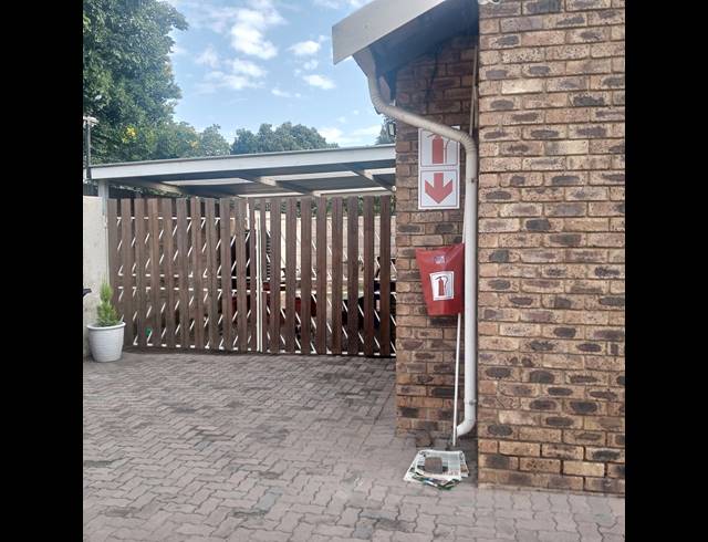 1 BEDROOM TOWNHOUSE FOR SALE IN BOKSBURG NORTH